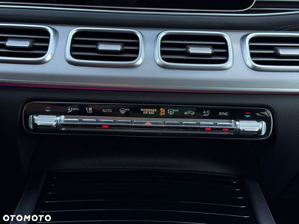 Mercedes-Benz GLE 300 d mHEV 4-Matic AMG Line - 24