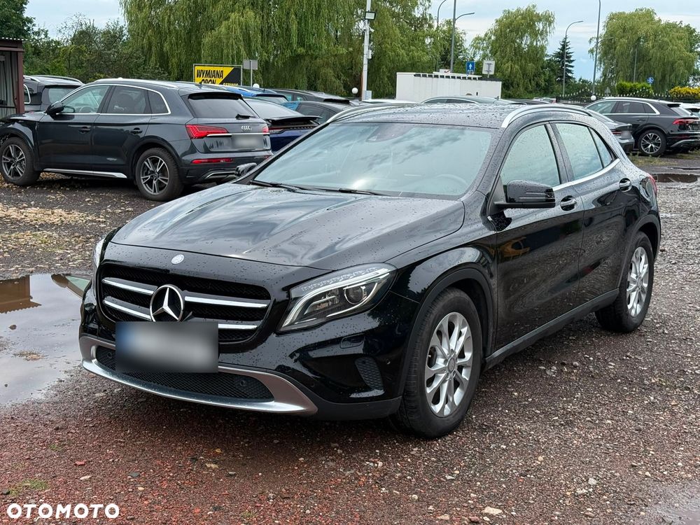 Mercedes-Benz GLA 200 7G-DCT - 1