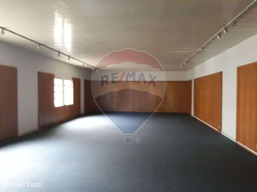 Armazém  para arrendamento - Grande imagem: 2/6