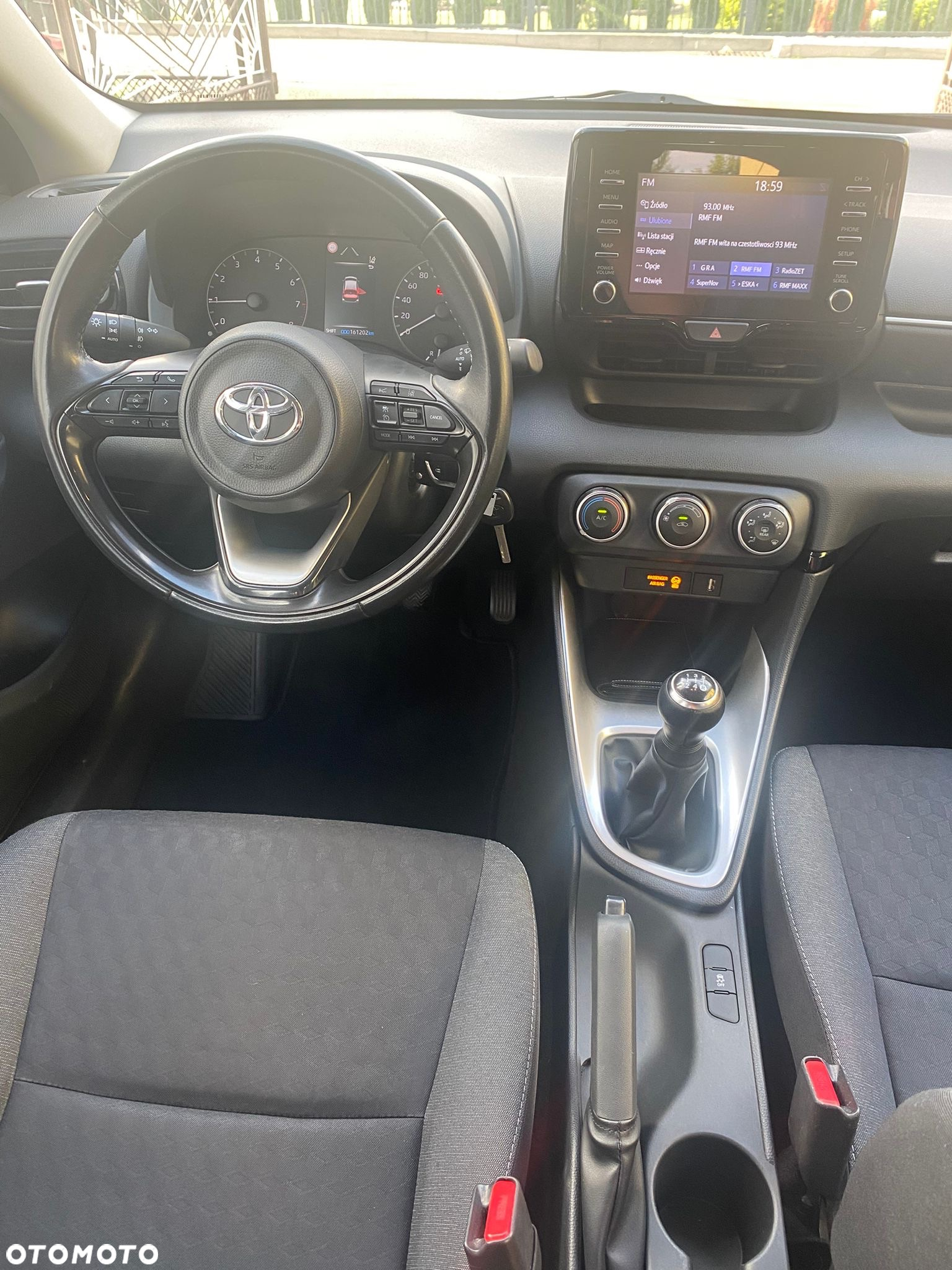 Toyota Yaris 1.0 Comfort - 9