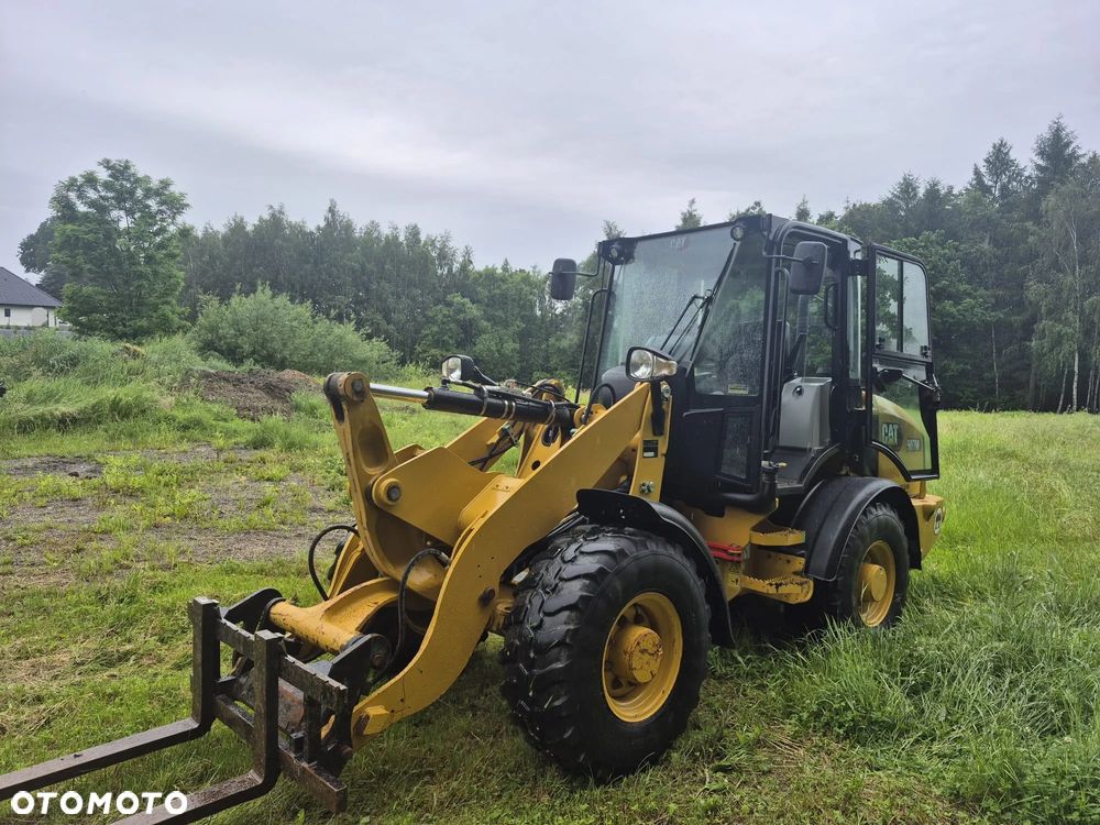 Caterpillar 907 - 2