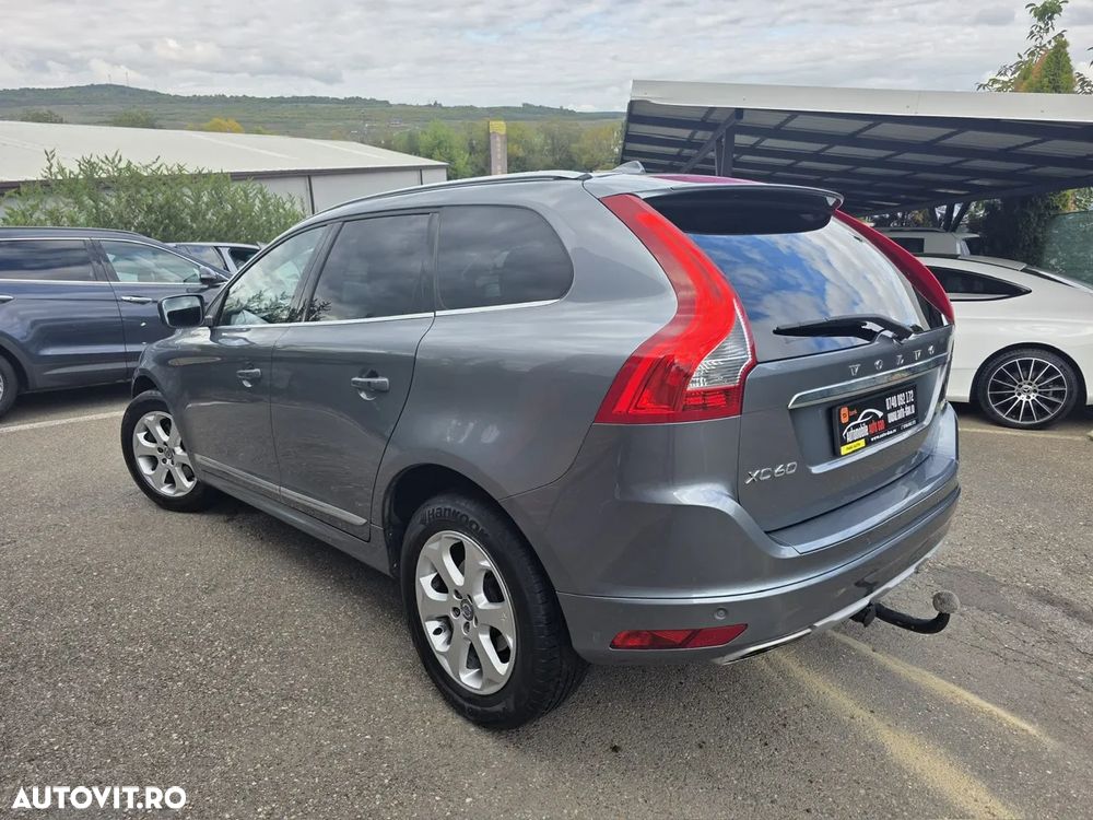 Volvo XC 60 D4 Summum - 3
