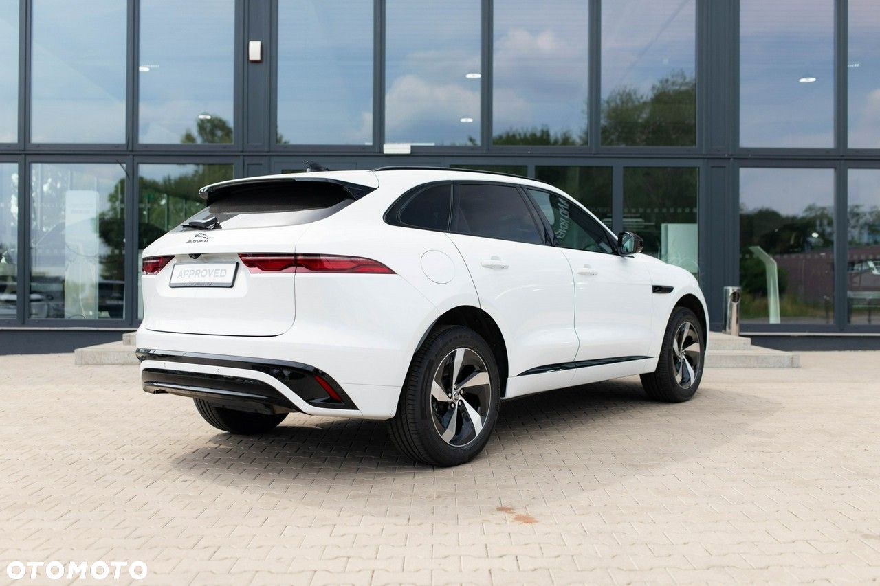 Jaguar F-Pace - 7