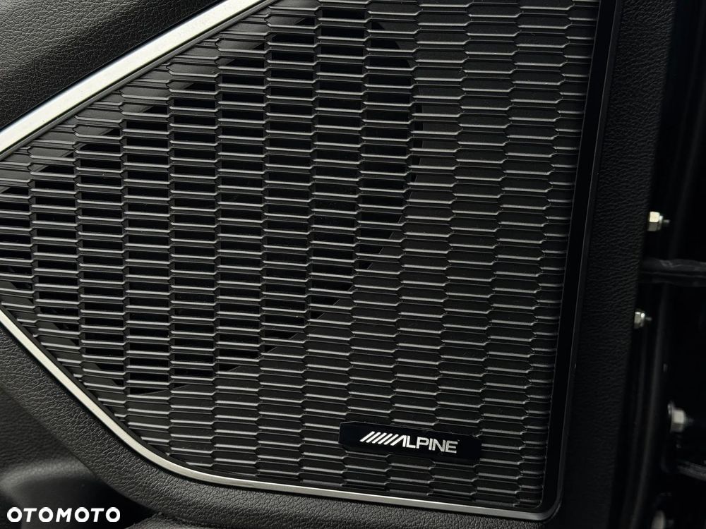 Jeep Grand Cherokee - 27