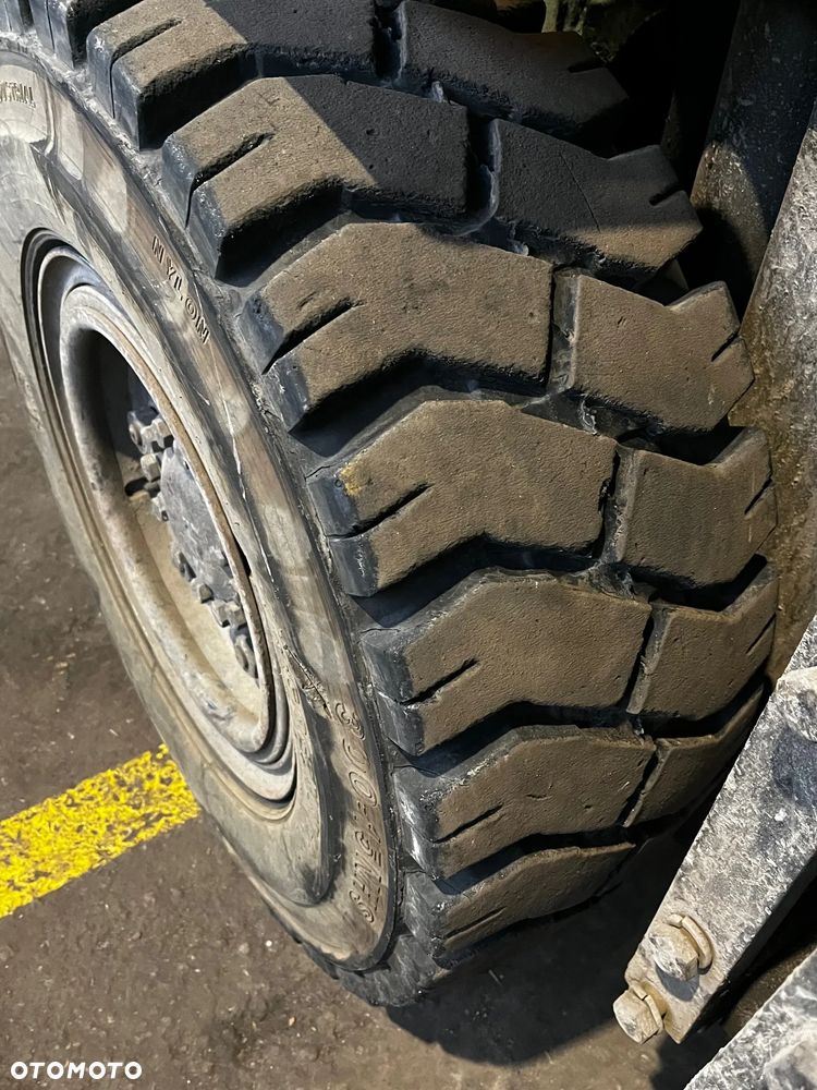 Mitsubishi FG45K2 - 11