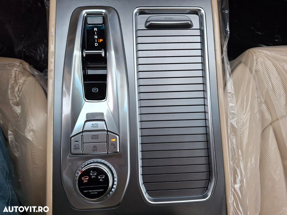 KG Mobility Rexton - 10