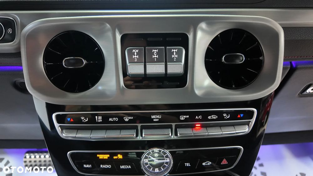 Mercedes-Benz Klasa G 500 9G-TRONIC Exclusive - 28