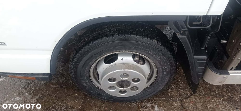 Mitsubishi Fuso Canter 3s15 - 8