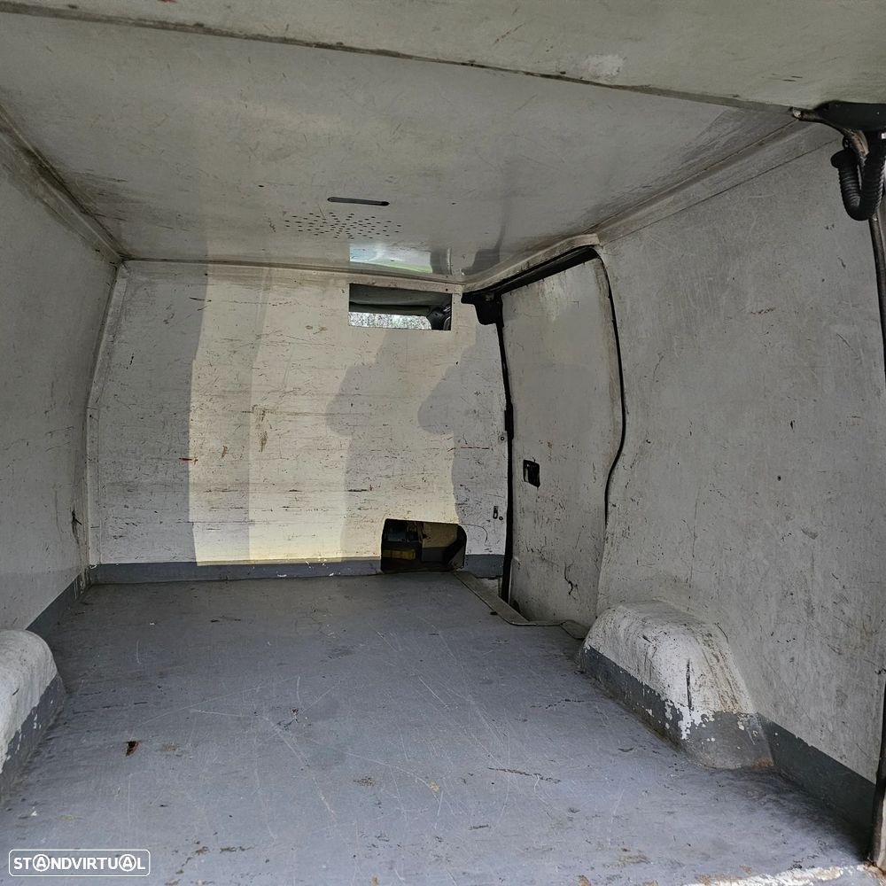 Ford Transit isótermica - 4