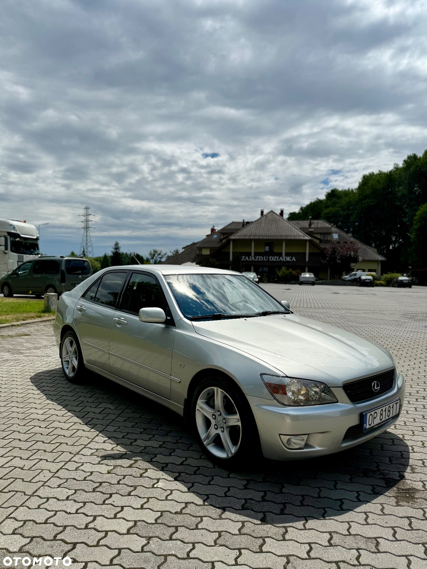 Lexus IS - 4