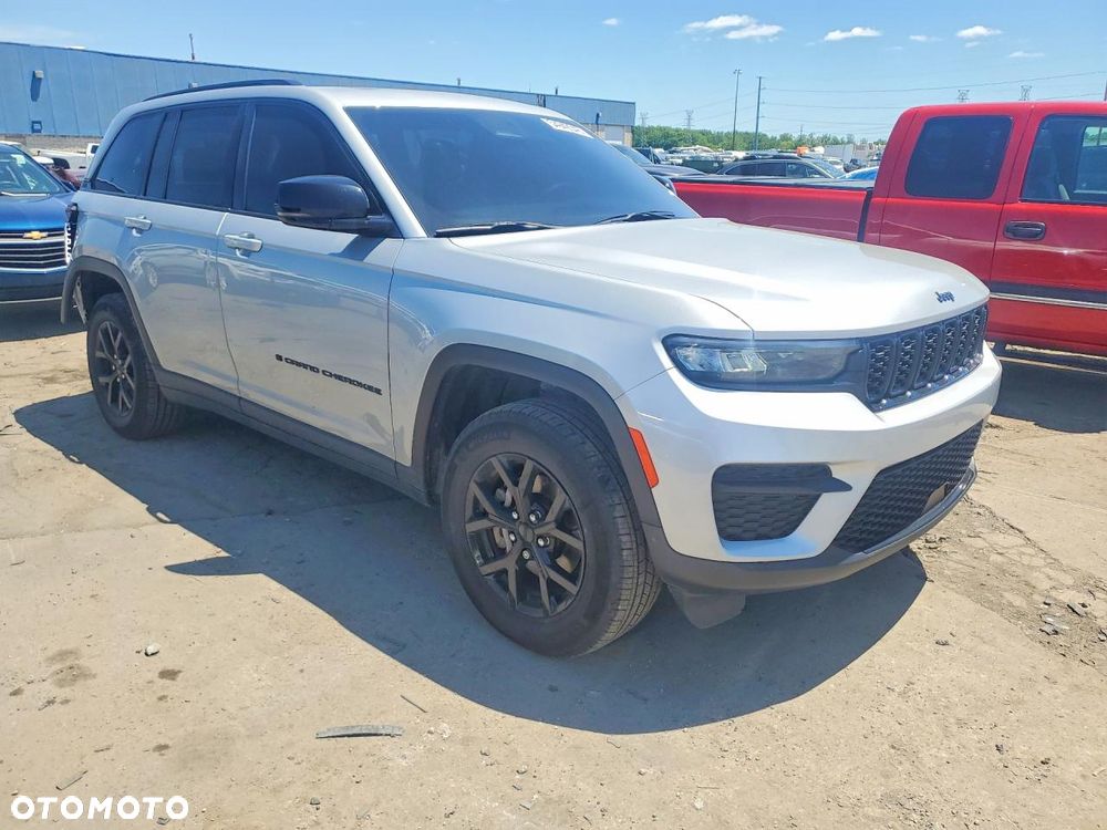Jeep Grand Cherokee - 5