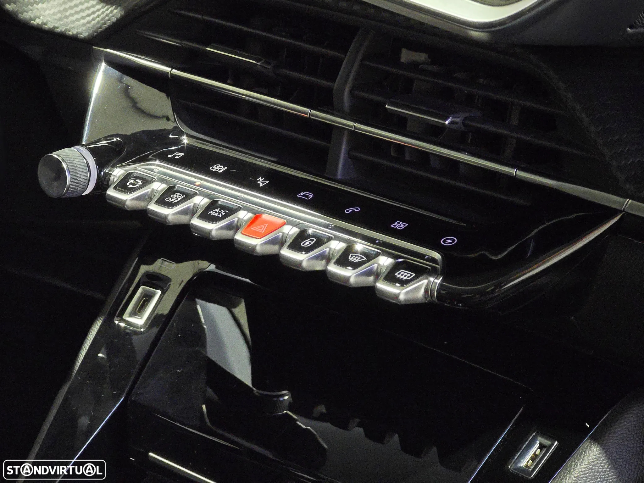 Peugeot e-208 50 kWh Allure - 42