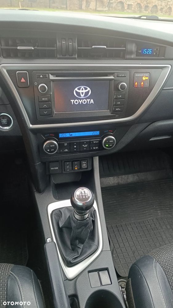 Toyota Auris 2.0 D-4D Premium - 15