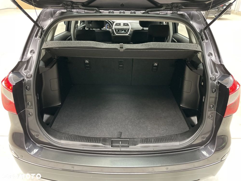 Suzuki SX4 S-Cross 1.6 VVT 4x2 Comfort - 17