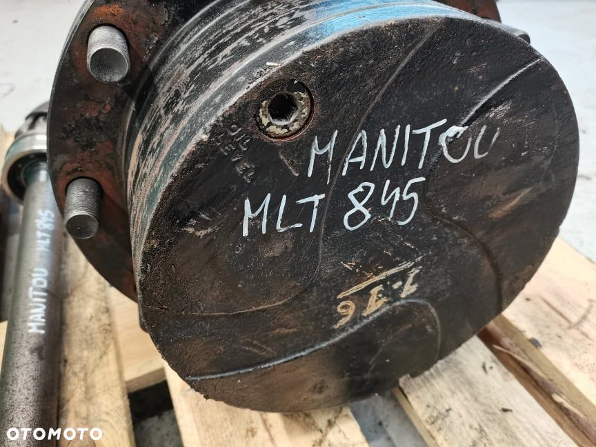 Manitou MRT .... {Kapelusz z satelitami Spicer} - 2