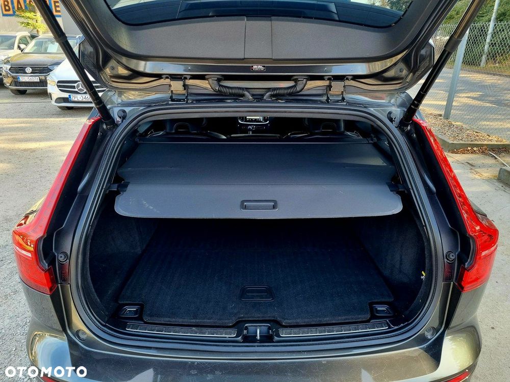 Volvo V60 D4 Geartronic R-Design - 16