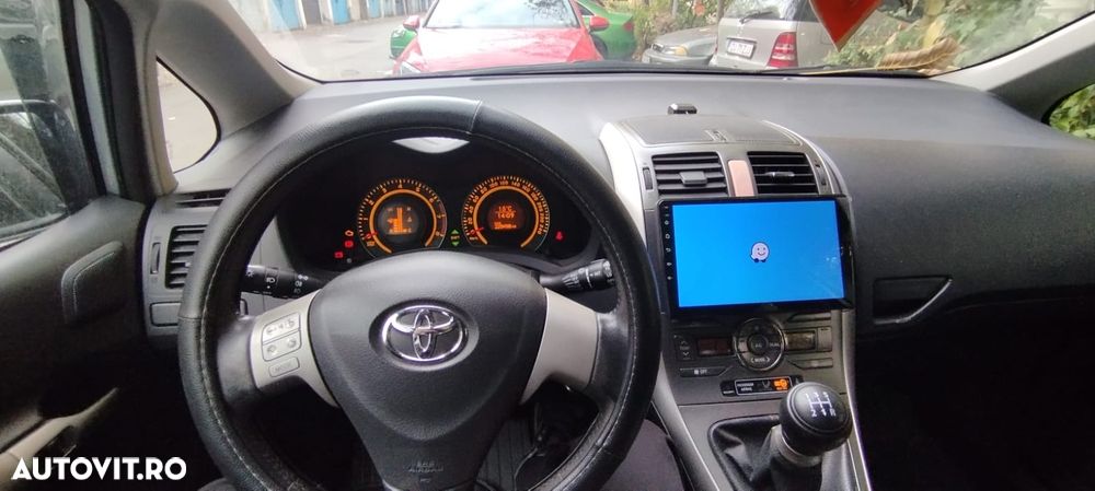 Toyota Auris 1.6 Luna - 7