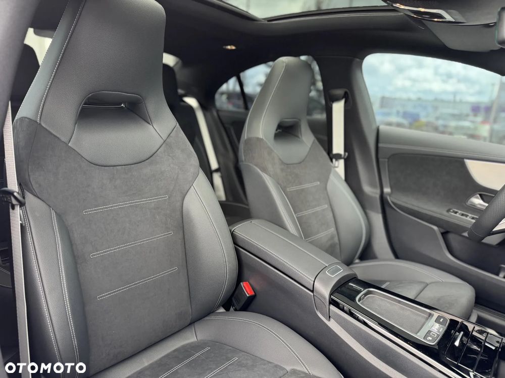 Mercedes-Benz CLA 200 AMG Line 7G-DCT - 6