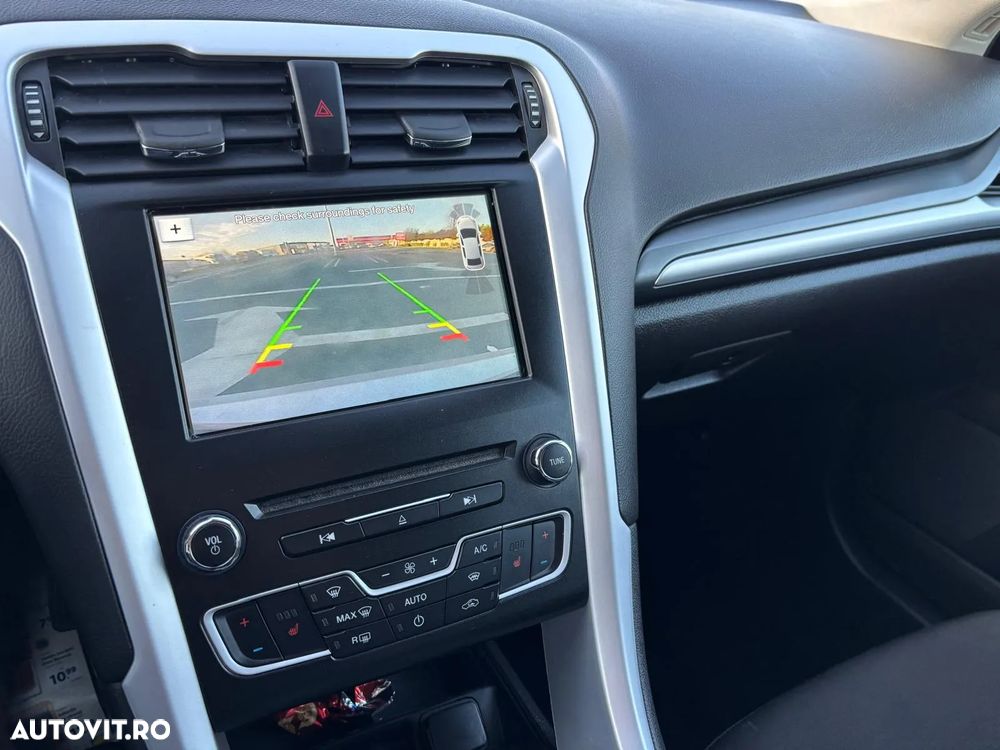 Ford Mondeo 2.0 TDCi Powershift Trend - 11