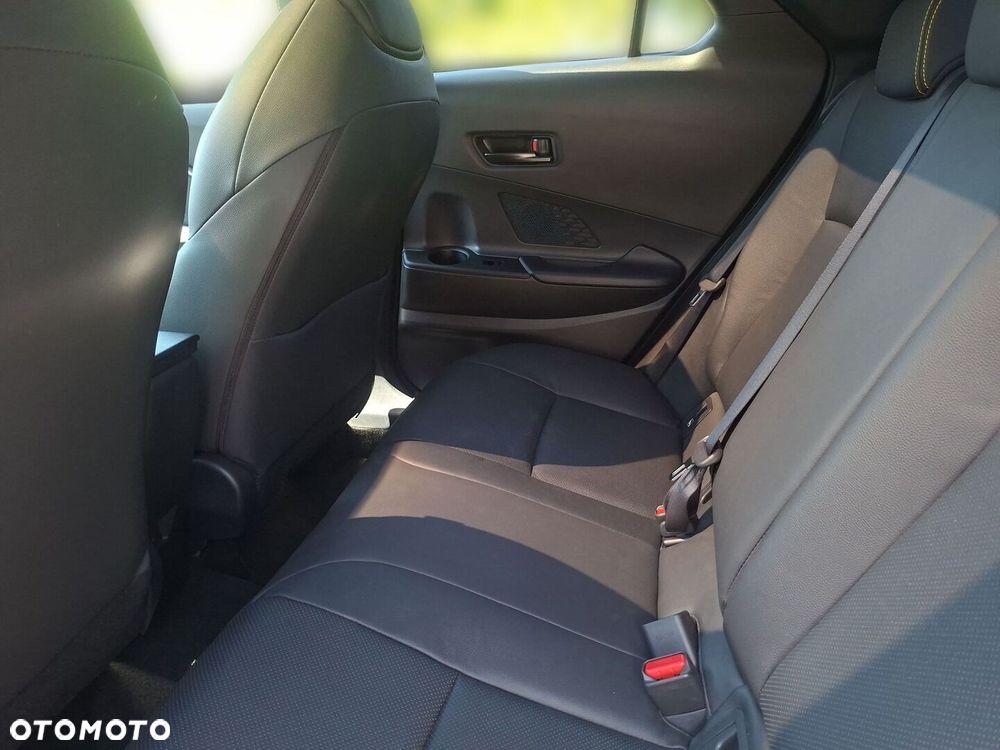 Toyota C-HR 2.0 Hybrid Dynamic Force Executive Premiere Edition - 12