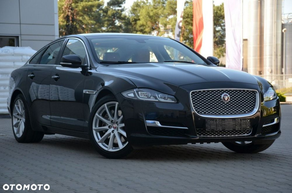 Jaguar XJ - 20