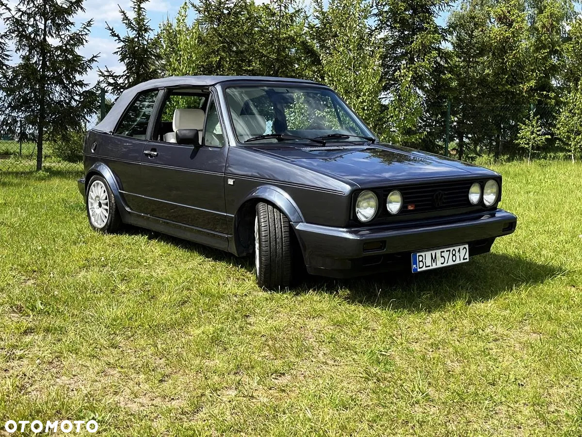 Volkswagen Golf - 8