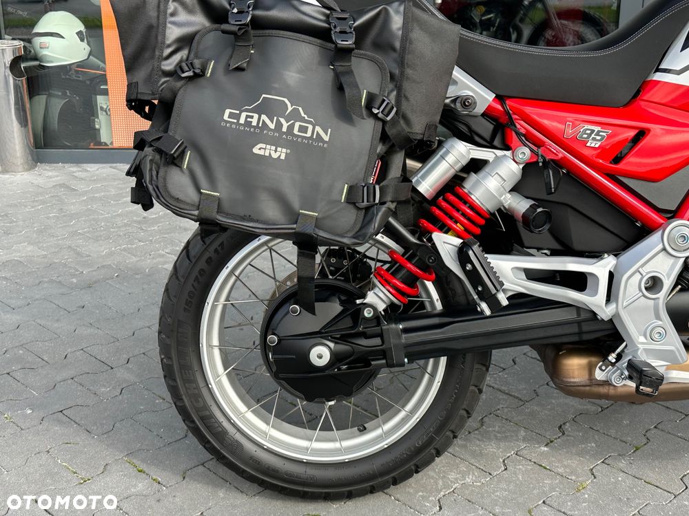 Moto Guzzi V85 - 6