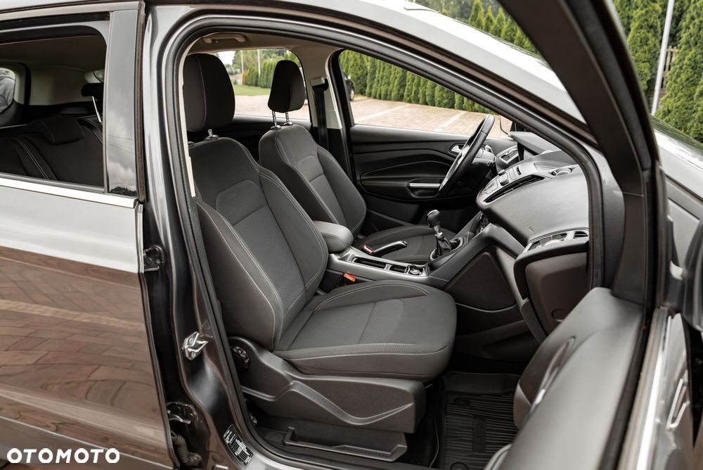 Ford Kuga 1.5 EcoBoost 2x4 Individual - 29