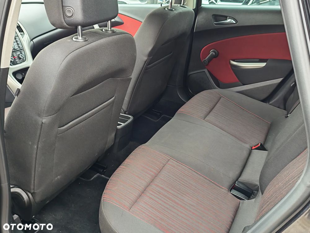 Opel Astra 2011