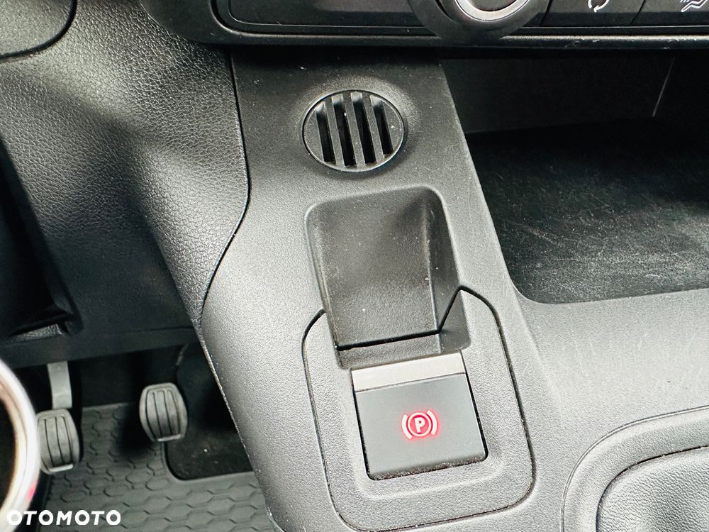 Toyota Proace City 1.5 D-4D  2,3t Active - 28