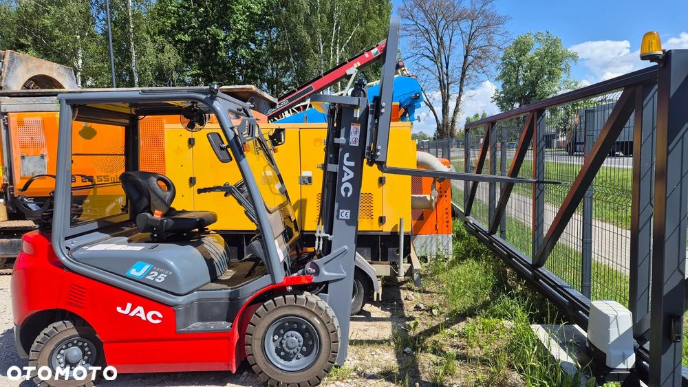 Manitou JAC CPCQYD25 NOWY WÓZEK WIDŁOWY BENZYNA/GAZ - 2