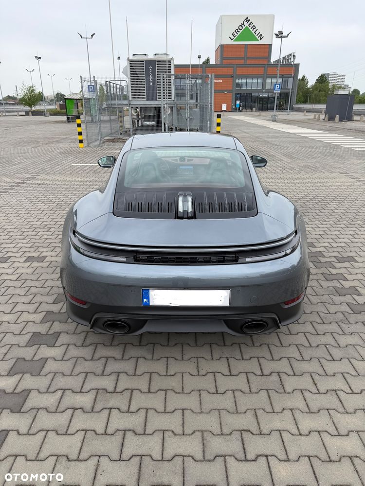 Porsche 911 Carrera - 15
