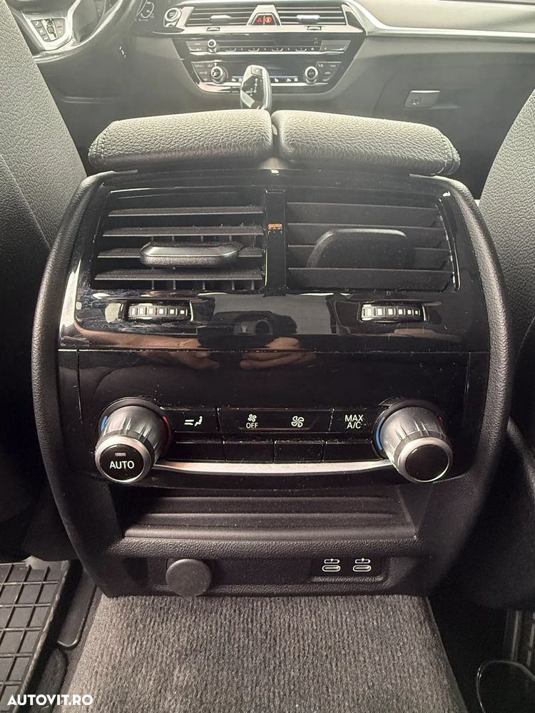 BMW Seria 5 530e xDrive Aut. M Sport Edition - 28
