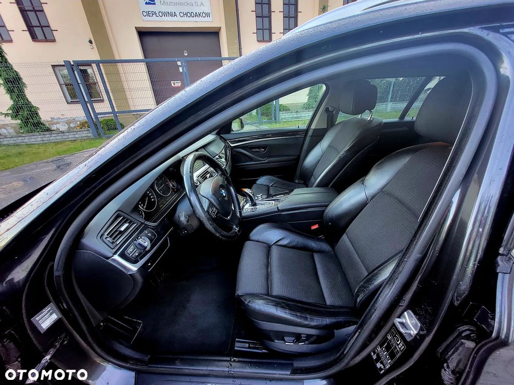 BMW Seria 5 525d - 10