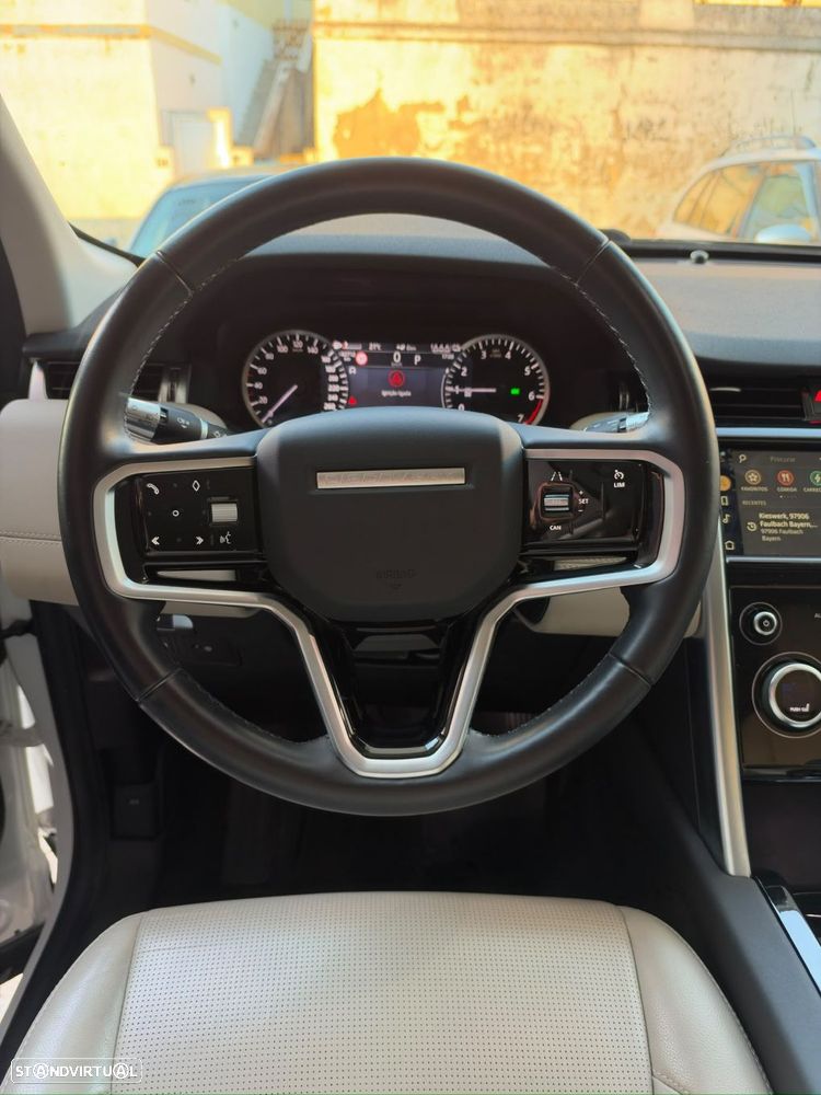 Land Rover Discovery Sport - 12