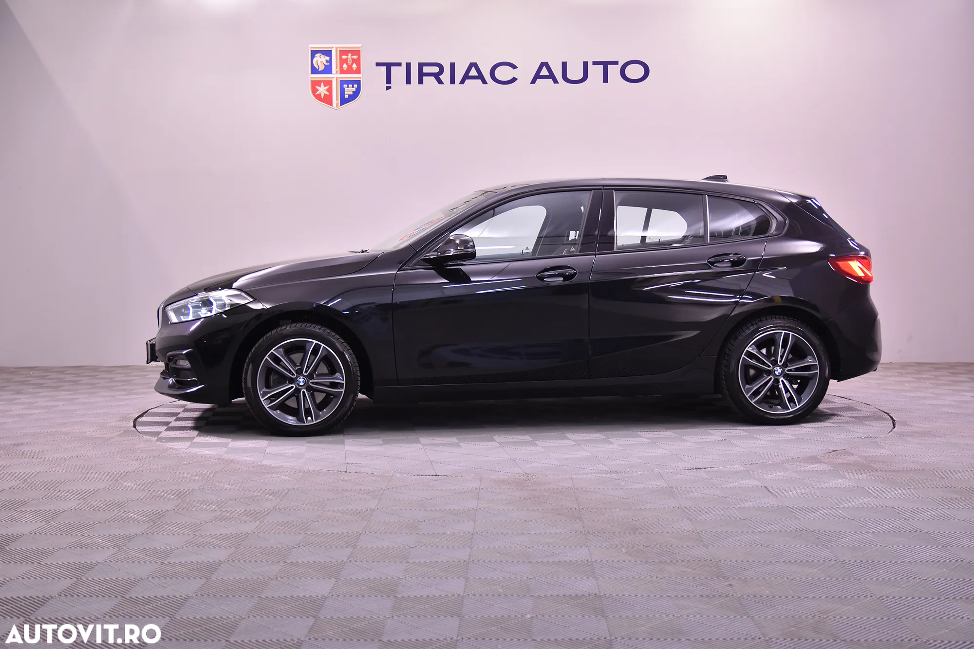 BMW Seria 1 118i Aut. - 2
