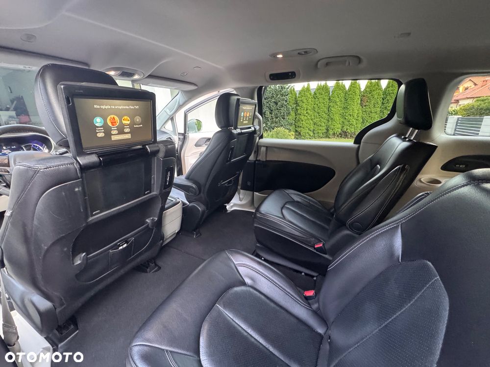 Chrysler Pacifica - 24