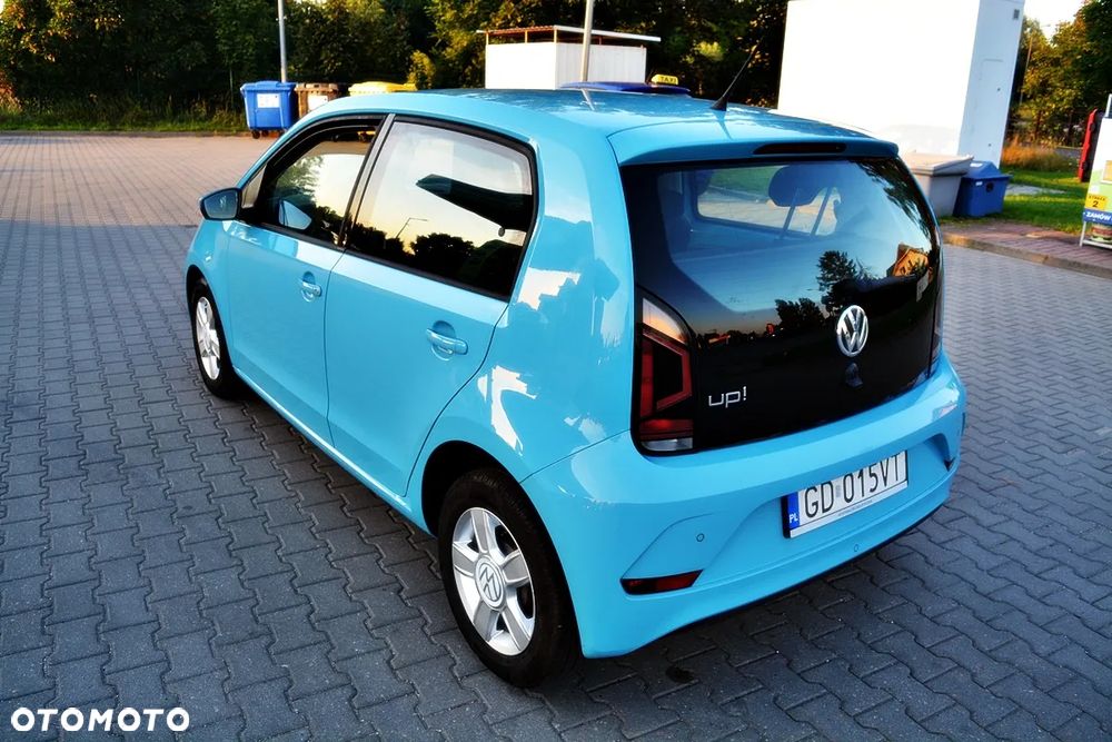 Volkswagen up! 1.0 Beats - 4