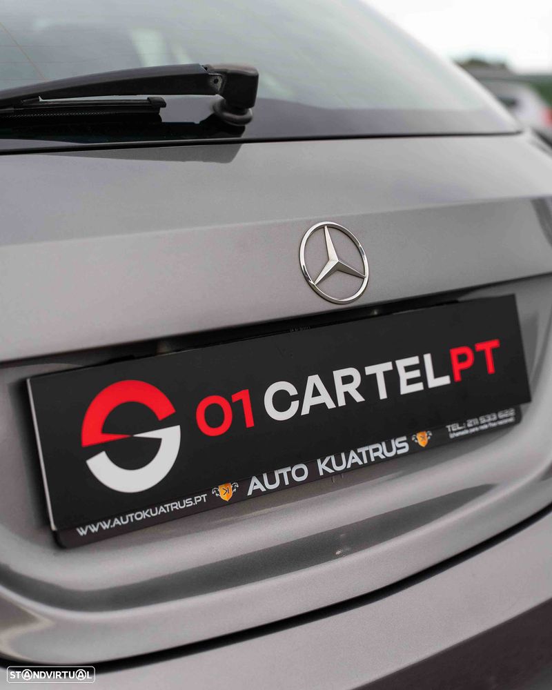 Mercedes-Benz CLA 180 d Shooting Brake - 9