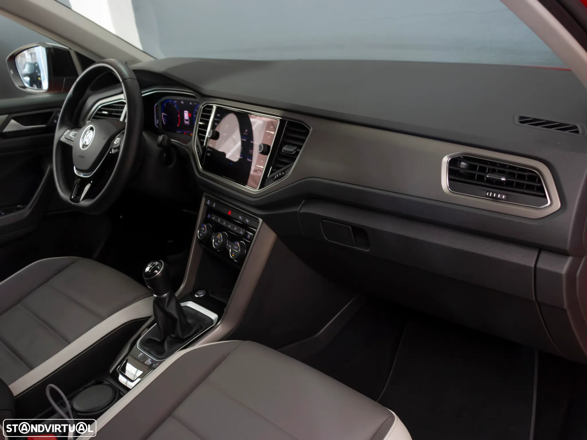 VW T-Roc 1.6 TDI Beats - 14