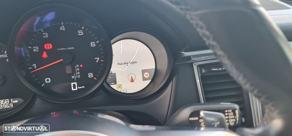 Porsche Macan - 18