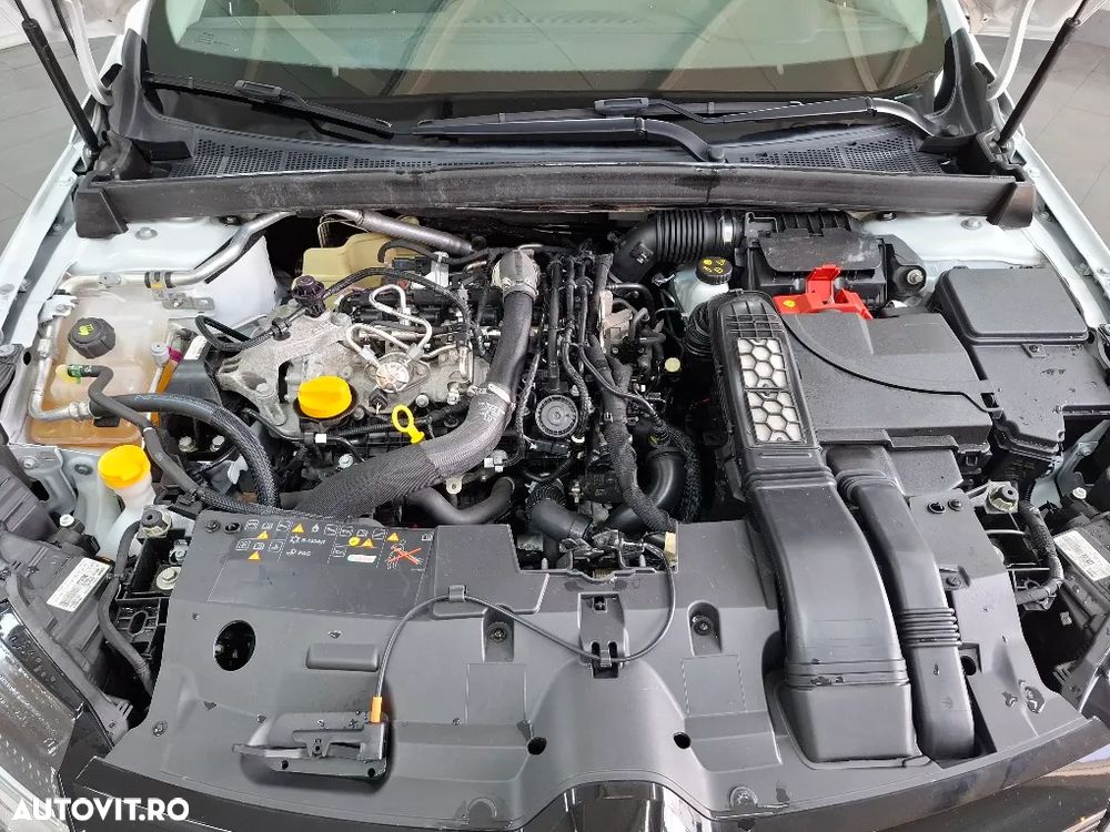 Renault Megane TCE 140 Equilibre - 23