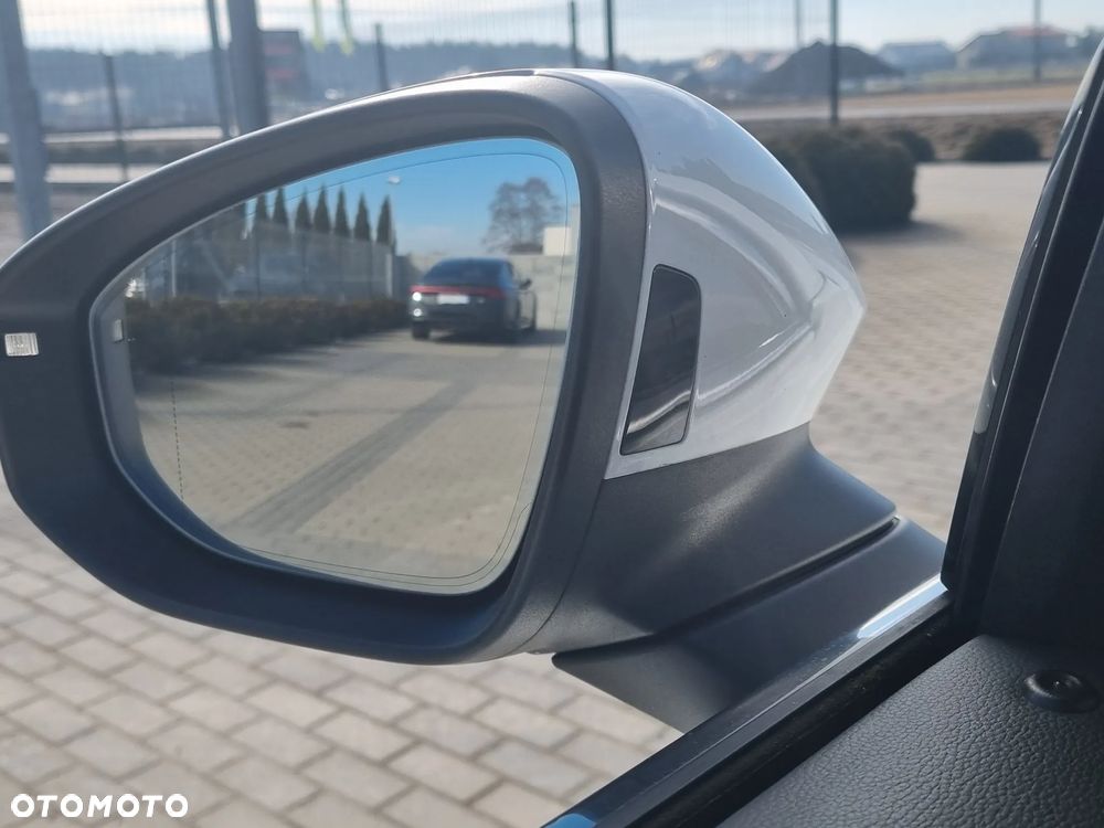 Volkswagen Passat Variant 1.5 TSI OPF DSG Business - 20