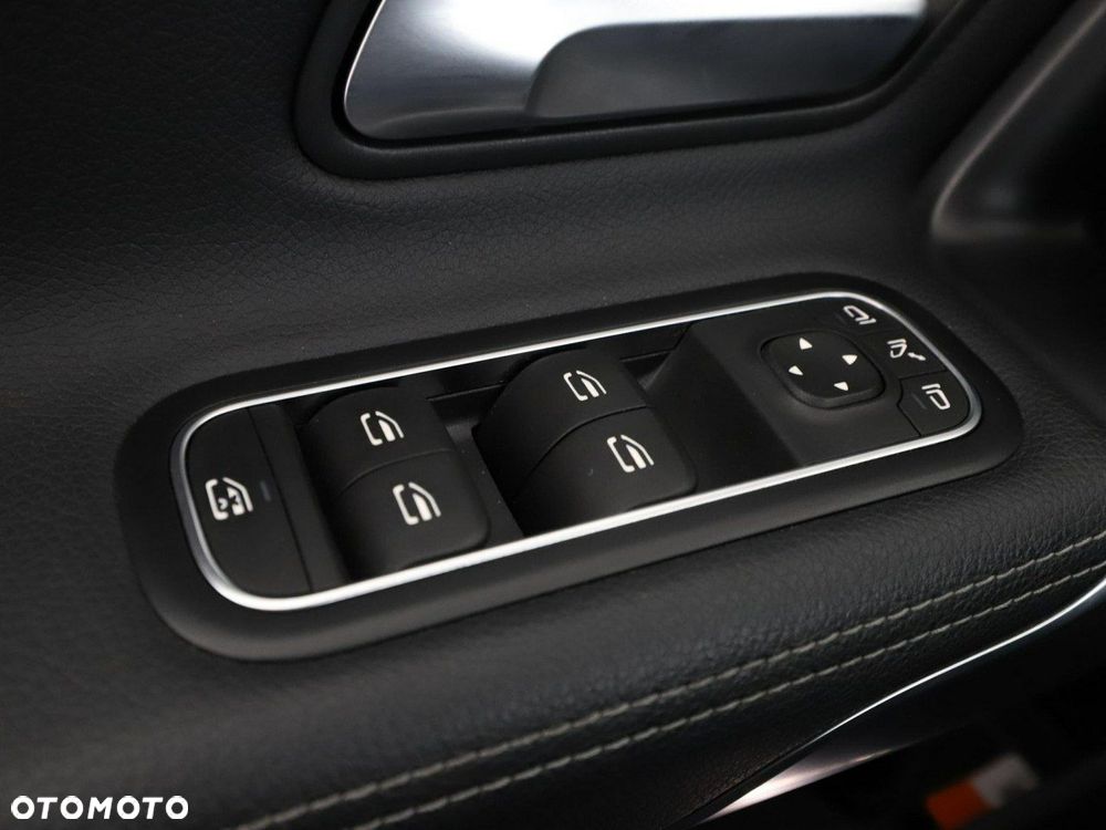 Mercedes-Benz CLA 200 d 8G-DCT Progressive - 37