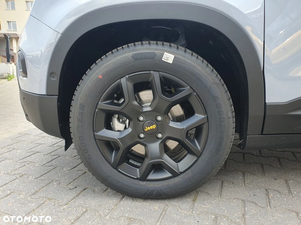 Jeep Avenger 1.2 T3 mHEV The North Face 4xe eDCT6 - 9