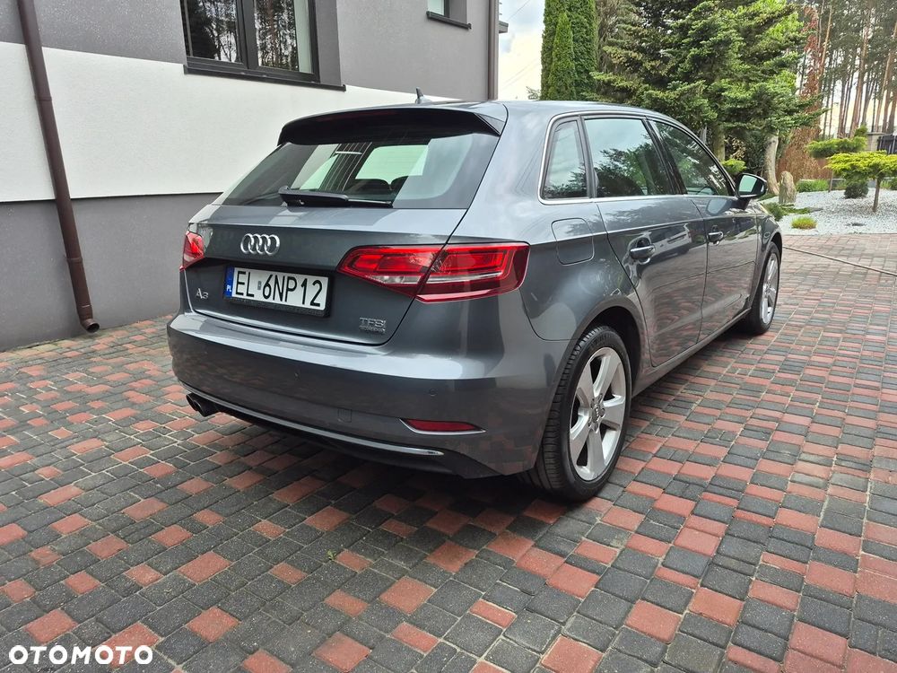 Audi A3 Sportback - 11