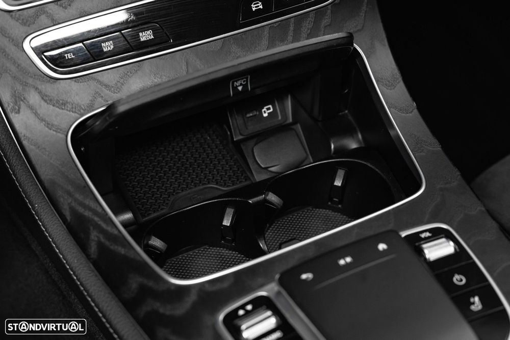 Mercedes-Benz E 300 de AMG Line - 40