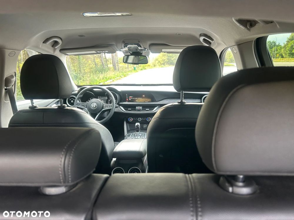 Alfa Romeo Stelvio 2.0 Turbo 16V AT8-Q4 Sprint - 22