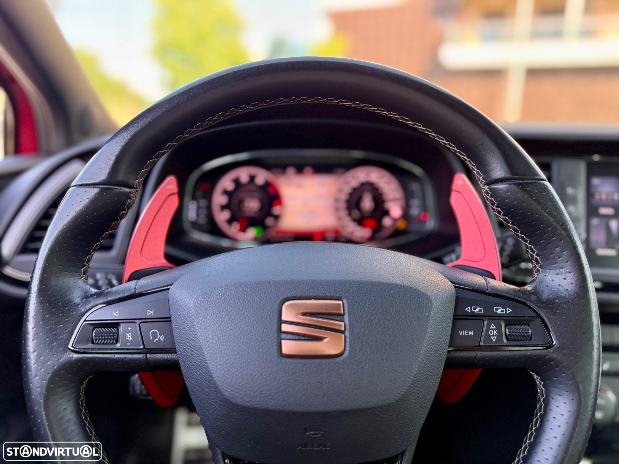 SEAT Leon 2.0 TSI OPF DSG Cupra - 12