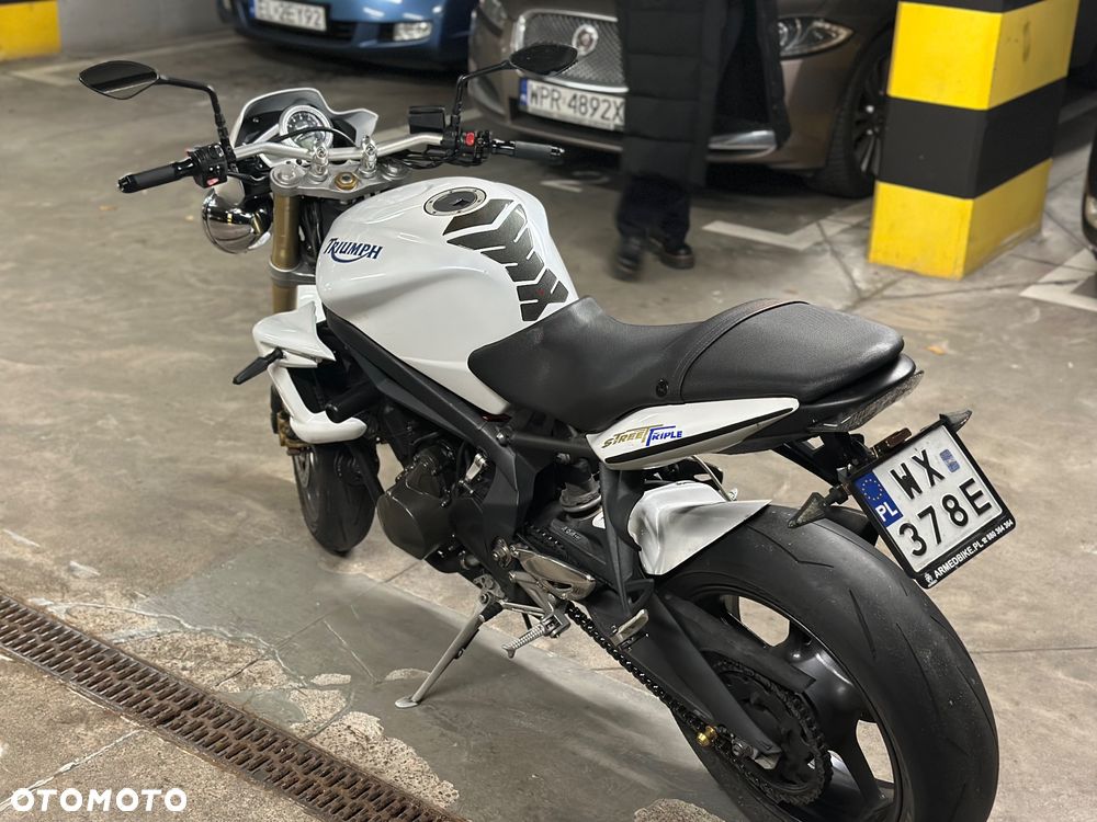 Triumph Street Triple - 2
